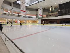 -冰纷万象滑冰场(深圳万象城店)
