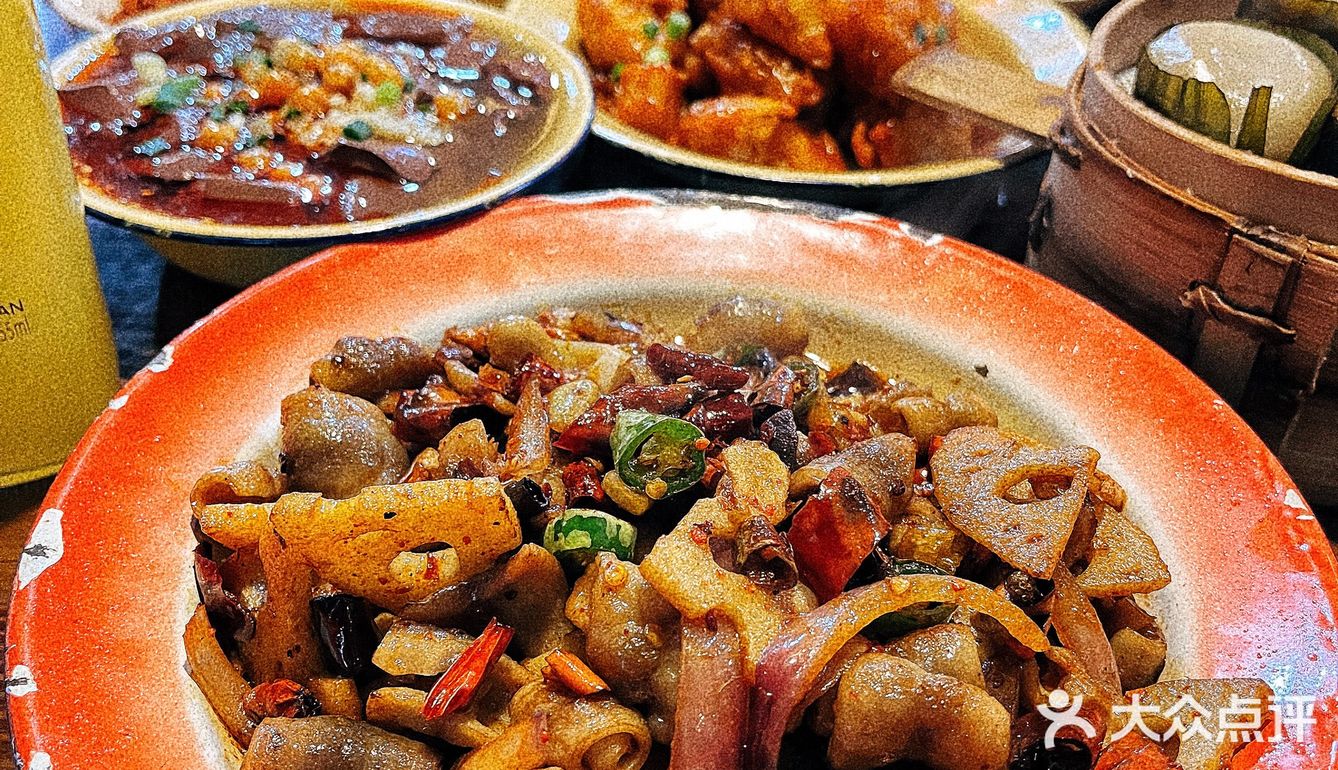 不会只有你还没吃过芳芳跷脚牛肉吧🙋