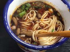泡椒鸡杂面-山城盅盅面