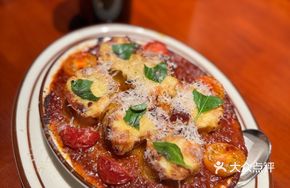 Meat Sauce Cheese Lasagna Rolls