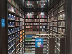 -钟书阁(群光广场店)