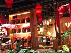 大堂-老滇山寨•云南特色菜•地方菜•民族风情歌舞表演(金碧店)