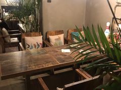 -HIGH FIVE哈福手工汉堡(桂林路店)