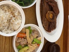 -雪梅月子中心(华侨城店)