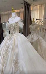 点击看大图 -LOVE SHINE婚纱·红鼎庄龙凤褂·妈妈装定制