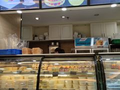 面包甜点陈列柜-永康饼屋(桑达大厦总店)