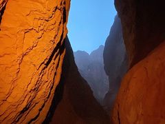 -天山神秘大峡谷