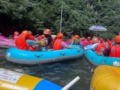 -安吉龙王山峡谷漂流