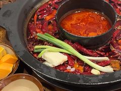 -黄潇洒老火锅(九眼桥宏济巷店)