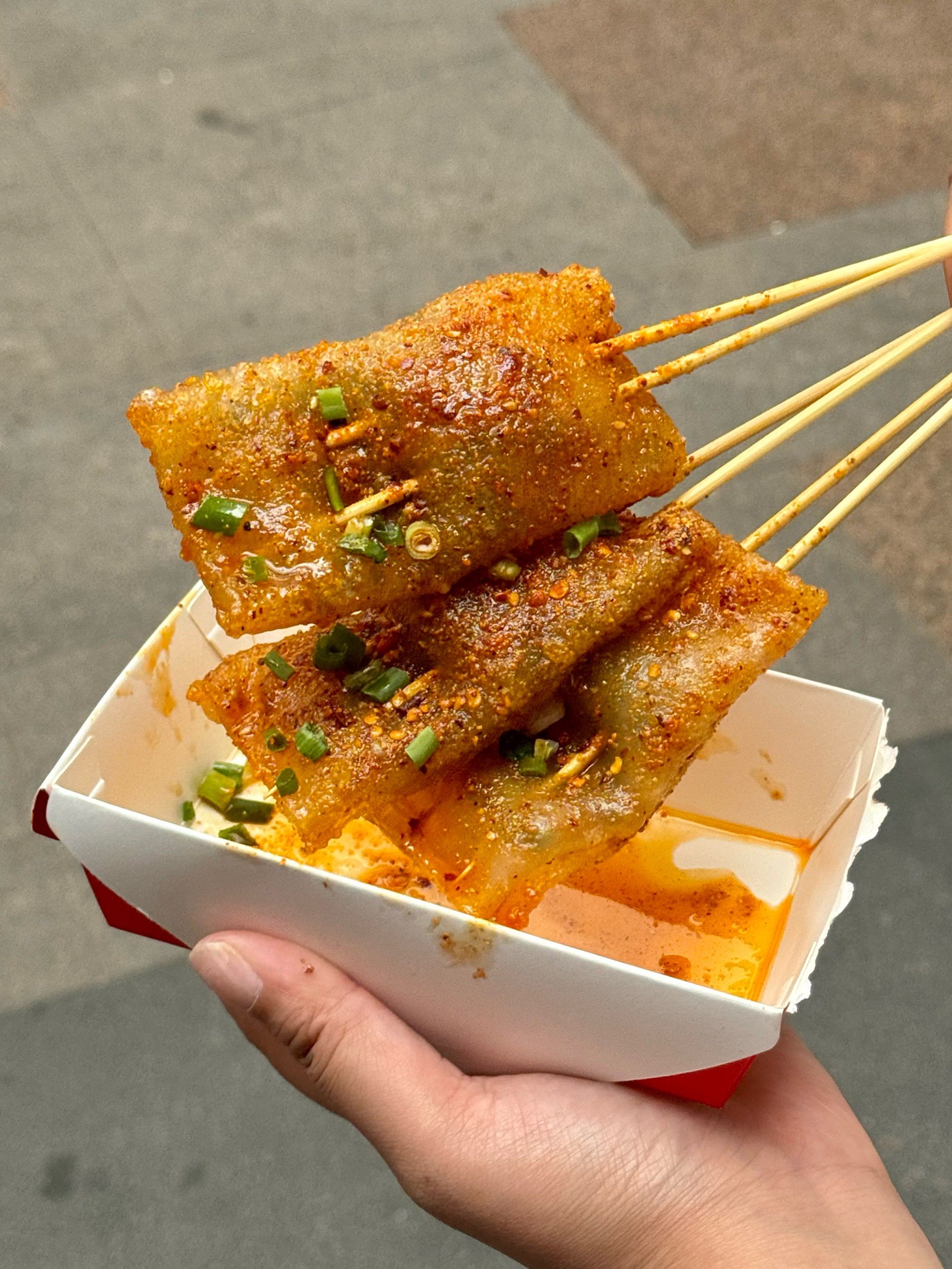 3r一串的烤苕皮～已经连炫一个星期了!