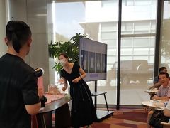 -奔驰上海利星(七宝店)