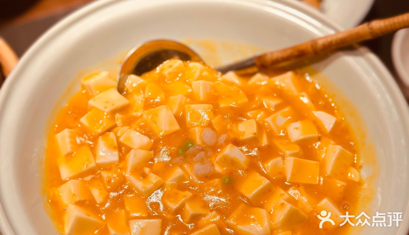 CBD绝佳位置的高端湘菜