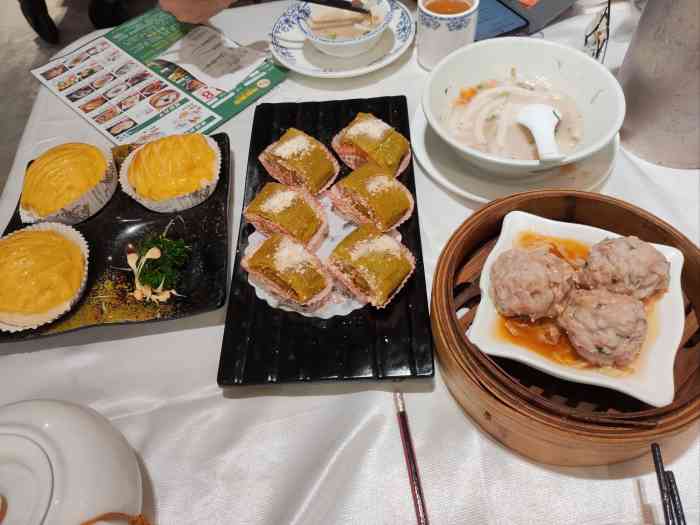 嘉宴海鲜酒楼(纵横广场店)-"清明大聚餐. 正清拜完山,一家十三口人.