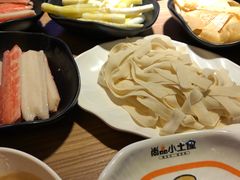 -尚品小土屋涮毛肚(李沧万达店)
