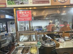 -裕新楼粉面馆·石磨手工粉(四方坪店)