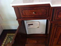 minibar-广州富力丽思卡尔顿酒店