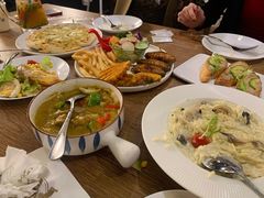 -丽莎沙拉轻食餐厅(国贸店)