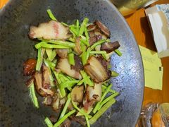 -莲餐厅·湖北菜·潜江小龙虾店(愚园路店)