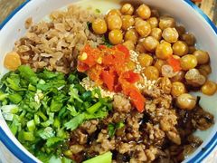 稀豆粉米线-婉泰·特色小吃·舂鸡脚(告庄二店)
