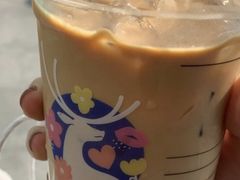拿铁-瑞幸咖啡(新浩e都店)