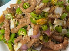 杭椒牛柳-兴国苑酒店