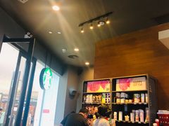 -星巴克臻选(深圳龙华红山天虹店)