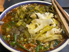 -云阿蛮云南生烫牛肉米线(奉贤路店)