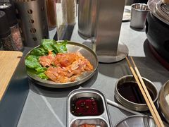 -围炉肉舍•炭烤活鳗•丹东海鲜烤肉(步行街店)