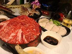 -鲜入围煮花胶鸡海鲜火锅