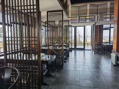 -梁子湖东篱老屋生态庄园