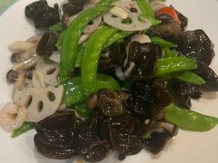 -快乐老家三鲜饺子东北菜(南六中路店)