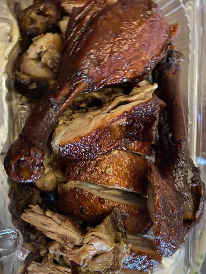 张建忠甜皮鸭(成都双顺店)-"很喜欢吃这里的甜皮鸭,肉质非常的鲜嫩,蛮