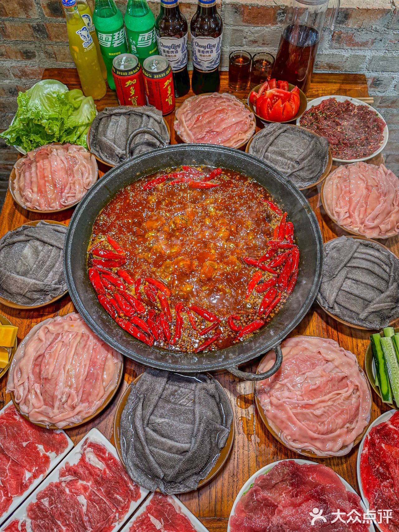 不愧是重庆本地人首推的老火锅店！YYDS～