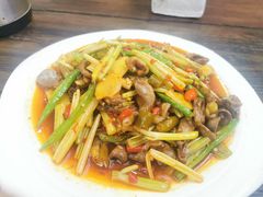 泡椒鸡杂-齐轩居私房特色菜(光荣北路店)