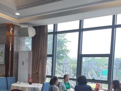 -方鼎食府