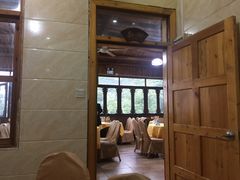 -鲤鱼塘农家山庄