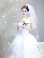 -派丽莫Pellimo原创设计婚纱品牌