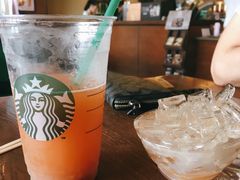 冰摇桃桃乌龙茶-星巴克(长沙麓南广场店)