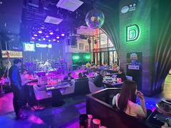 -DEEP·美式餐吧(五棵松华熙LIVE店)
