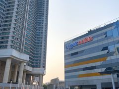 -东荟城名店仓