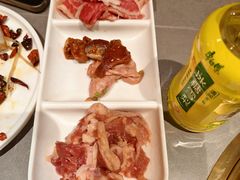 -黑金·寻焰自助百汇(中街店)