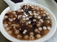 酒酿元宵-芳婆糕团店(王府大街店)