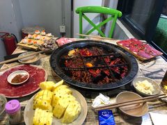 -渝嘴小老弟老火锅(华新村店)