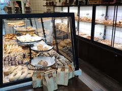 面包甜点陈列柜-81bakery(关山路店)