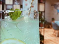 莫吉气泡水-ZING COFFEE 镜咖啡