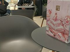 -奈雪的茶(亨特国际广场店)