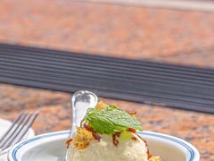 自制传统奶香豆汁冰激淋-北京贵宾楼饭店 红墙咖啡厅