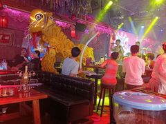-喜鹊音乐酒馆(西街店)