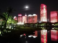 -万绿园