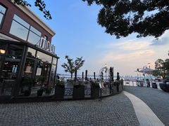 -岁粤Moon·湖景餐厅(月光码头店)